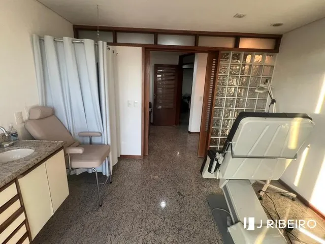 Imagem 12: Shls 716 - Centro Clínico Sul - Locação Sala com Armários - 36 M² Úteis e Uma Vaga de Garagem