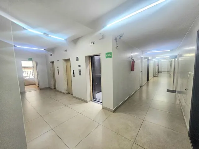 Imagem 6: Scs Quadra 04 - Edifício Embaixador - Locação Sala Comercial Reformada, Pronta para Uso Imediato, com Ou Sem Mobília