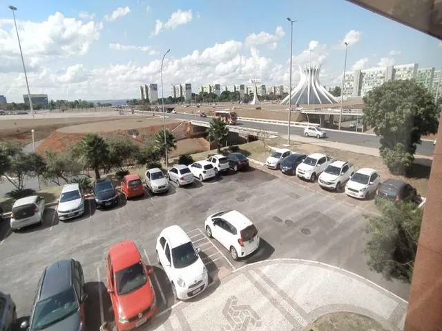 Imagem 16: SAUS QUADRA 01 - EDIFÍCIO LIBERTAS - VENDA DUAS SALAS, UMA DE FRENTE PARA A OUTRA, SENDO