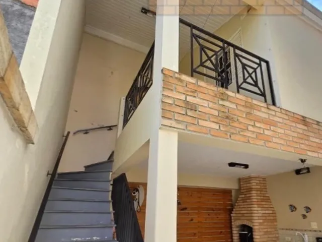 Imagem 2: Imperdível Oportunidade de Adquirir Casa com 3 Quartos e 3 Vagas de Garagem no Parque Monte Alegre, Taboão da Serra-Sp!