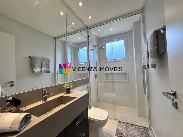 Imagem 10: Apartamento de Alto Padrão com 3 Suítes à Venda no Centro de Penha/SC