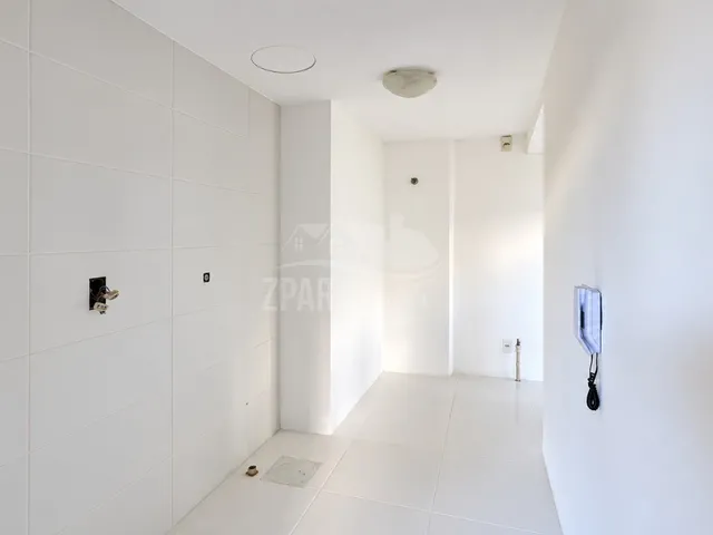 Imagem 5: Apartamento À Venda em Porto Alegre-Rs, 3 Quartos, 1 Banheiro, 1 Vaga na Hípica - 60M² de Conforto e Qualidade!