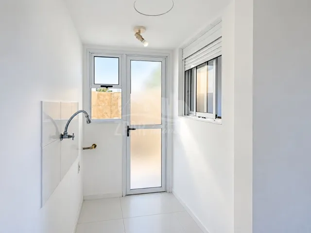 Imagem 6: Apartamento À Venda em Porto Alegre-Rs, 3 Quartos, 1 Banheiro, 1 Vaga na Hípica - 60M² de Conforto e Qualidade!