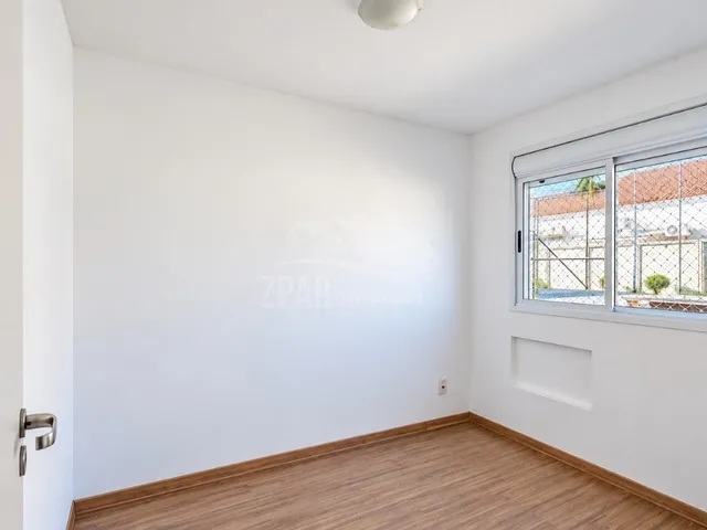 Imagem 7: Apartamento À Venda em Porto Alegre-Rs, 3 Quartos, 1 Banheiro, 1 Vaga na Hípica - 60M² de Conforto e Qualidade!