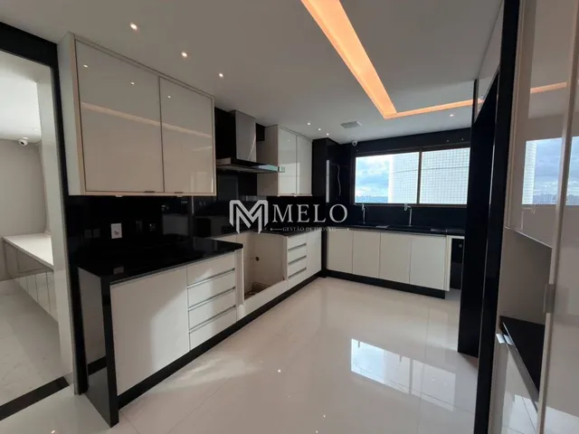 Imagem 2: OPORTUNIDADE Vende-se Apt com 247m², com 3 Suítes + Closet com Hidromassagem, 3 VAGAS
