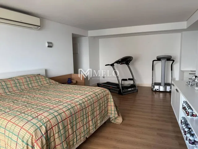 Imagem 8: EXCLUSIVO! Vende-se Apt com 247m² Mobiliado, 4 Suítes, Andar Super Alto e 3 Vagas