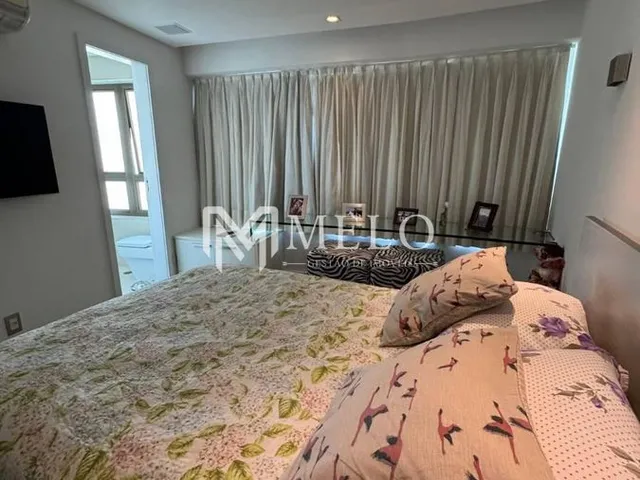 Imagem 14: EXCLUSIVO! Vende-se Apt com 247m² Mobiliado, 4 Suítes, Andar Super Alto e 3 Vagas