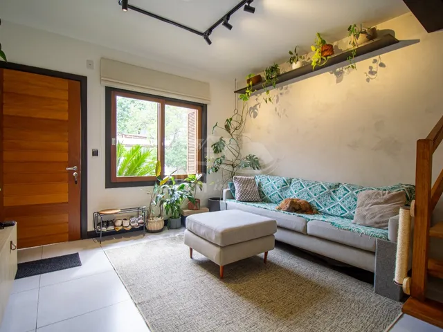 Imagem: Casa em Condomínio À Venda em Teresópolis