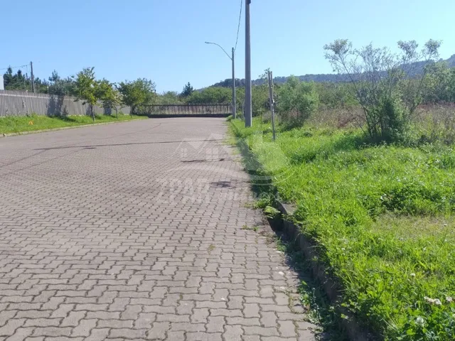 Imagem 2: Excelente oportunidade de investimento: Terreno à venda na Hípica, Porto Alegre-RS, com