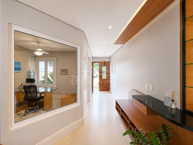 Imagem 4: Casa em Condomínio na Hípica, Porto Alegre-Rs: 3 Quartos, 3 Suítes, 4 Banheiros, 3 Vagas, 243 M²