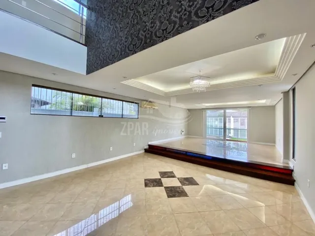 Imagem 8: Residência de Alto Padrão À Venda em Porto Alegre-Rs, Bairro Espírito Santo 4 Quartos, 2 Suítes, 3 Salas, 6 Vagas, 600M²