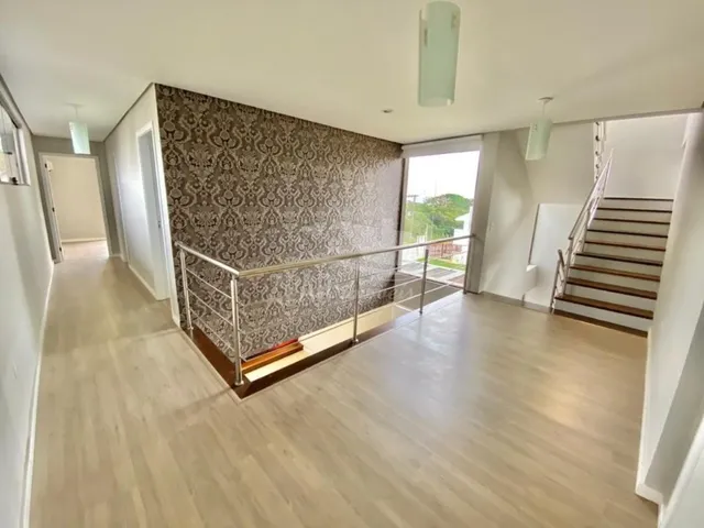 Imagem 14: Residência de Alto Padrão À Venda em Porto Alegre-Rs, Bairro Espírito Santo 4 Quartos, 2 Suítes, 3 Salas, 6 Vagas, 600M²