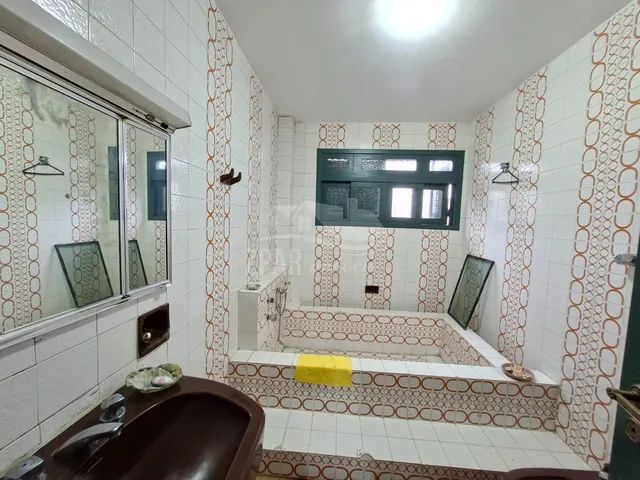 Imagem 11: Casa À Venda em Porto Alegre-Rs, Bairro Aberta dos Morros, 3 Quartos, 1 Suíte, 2 Salas, 3 Banheiros, 5 Vagas, 250M²