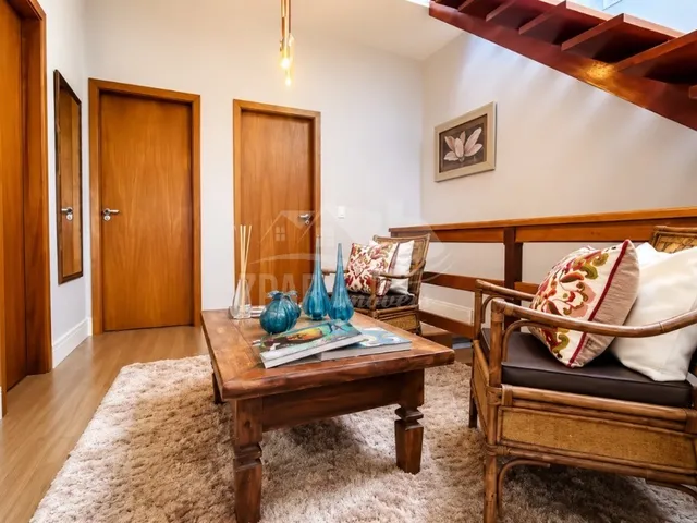 Imagem 3: Casa À Venda na Hípica, Porto Alegre-Rs: 3 Quartos, 1 Suíte, 125M² de Área. Aproveite Essa Oportunidade!