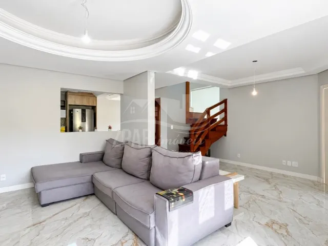 Imagem 5: Casa À Venda em Porto Alegre-Rs, Bairro Hípica: 3 Quartos, 1 Suíte, 2 Salas, 2 Banheiros, 140M². Imperdível!