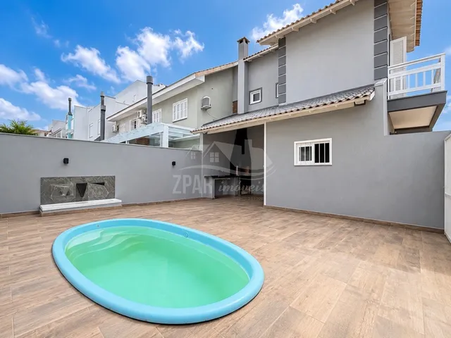 Imagem 3: Casa À Venda em Porto Alegre-Rs, Bairro Hípica: 3 Quartos, 1 Suíte, 2 Salas, 2 Banheiros, 140M². Imperdível!