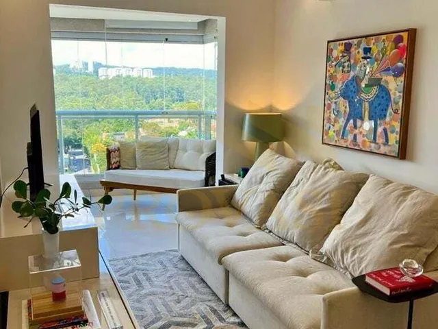 Imagem: O apartamento possui 2 Dormitórios, 1 Suíte, 2 Banheiros,