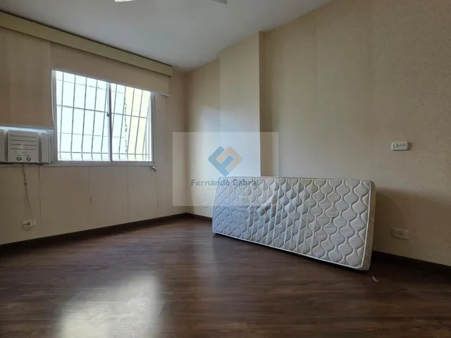 Imagem 7: Imóvel de alto padrão em Icaraí: Apartamento de 3 quartos com suíte, sala e garagem