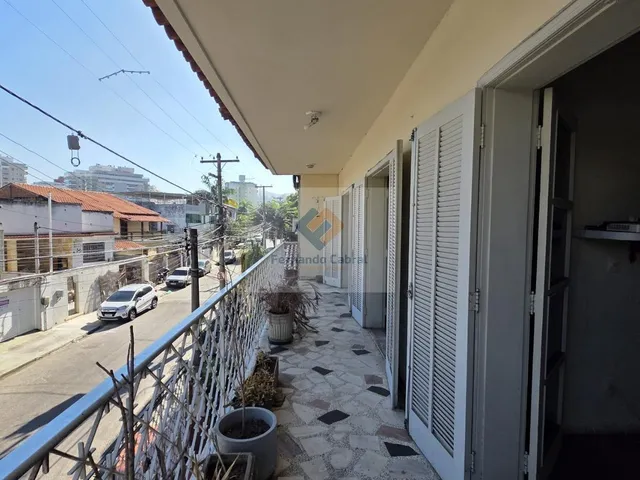 Imagem 11: Imperdível Residência de Luxo à Venda em Icaraí, Niterói-RJ: 3 Quartos, 1 Suíte, 2