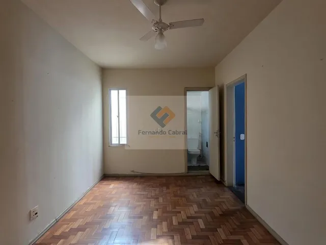 Imagem 4: Imperdível Residência de Luxo à Venda em Icaraí, Niterói-RJ: 3 Quartos, 1 Suíte, 2
