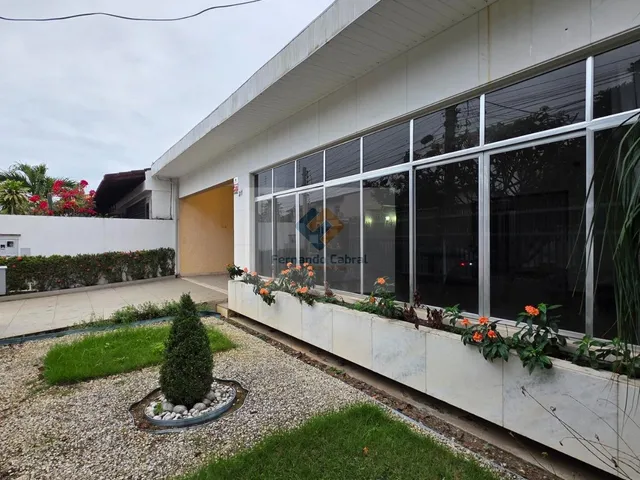Imagem 10: Imóvel de Luxo à Venda em São Francisco, Niterói-RJ: 5 Quartos, 3 Suítes, 3 Salas, 5