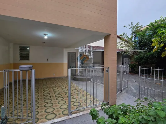 Imagem 16: Imóvel de Luxo à Venda em São Francisco, Niterói-RJ: 5 Quartos, 3 Suítes, 3 Salas, 5