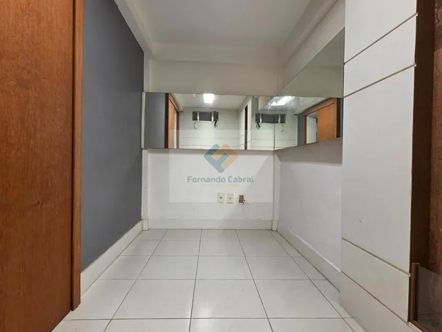Imagem 16: Casa Comercial à Venda ou Locação em Niterói-RJ, São Francisco: 3 Quartos, 1 Suíte