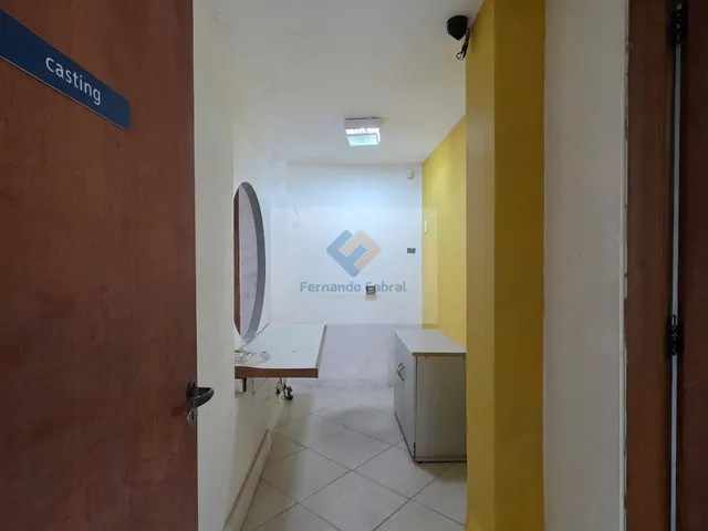 Imagem 14: Casa Comercial à Venda ou Locação em Niterói-RJ, São Francisco: 3 Quartos, 1 Suíte