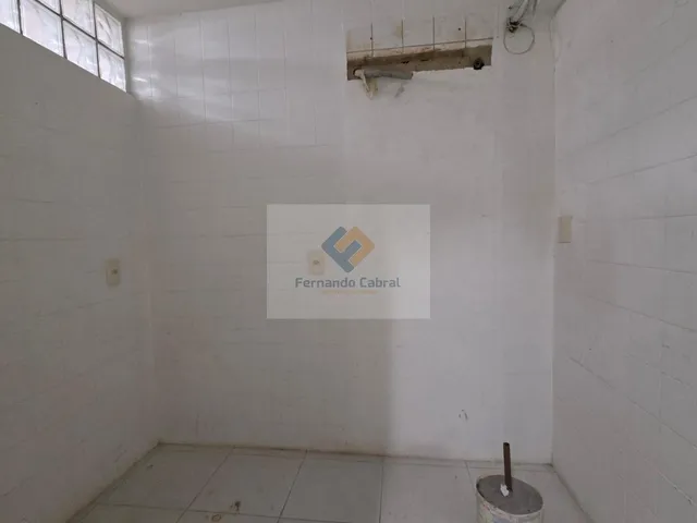 Imagem 15: Casa Comercial à Venda ou Locação em Niterói-RJ, São Francisco: 3 Quartos, 1 Suíte