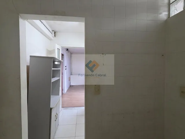 Imagem 4: Casa Comercial à Venda ou Locação em Niterói-RJ, São Francisco: 3 Quartos, 1 Suíte
