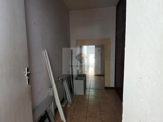 Imagem 12: Casa Comercial à Venda ou Locação em Niterói-RJ, São Francisco: 3 Quartos, 1 Suíte