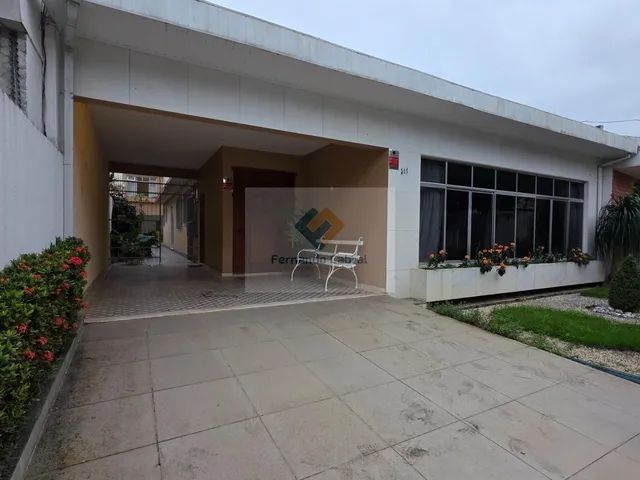 Imagem: Casa Comercial de Alto Padrão à Venda