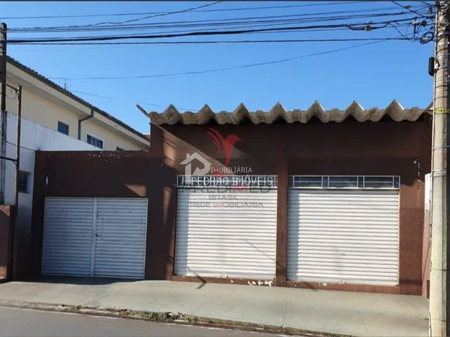 Imagem: A casa possui 1 Banheiro, 236m² de Área Privada e está