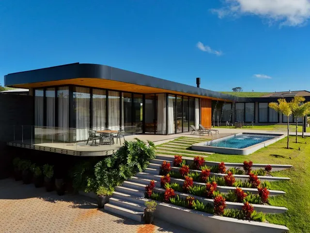 Imagem: Casa Alto Padrão a Venda no Bairro Porecatu