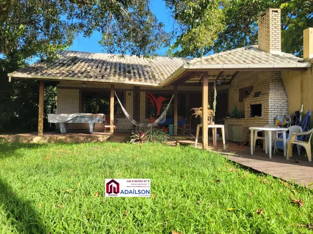 Imagem: Casa com edícula em Florianópolis SC