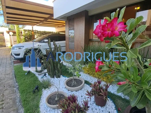 Imagem 12: Casa Duplex Mobiliada à Venda em Buraquinho - 3 Quartos, 3 Suítes, 2 Salas, 4 Banheiros