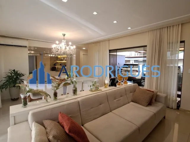 Imagem 8: Casa Duplex Mobiliada à Venda em Buraquinho - 3 Quartos, 3 Suítes, 2 Salas, 4 Banheiros