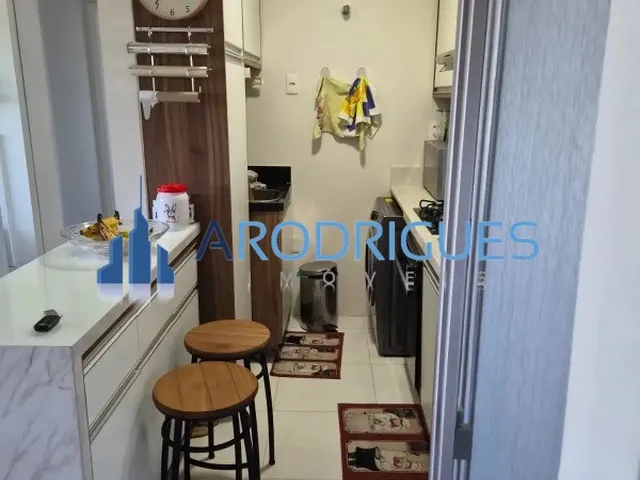 Imagem 2: Apartamento Para Venda em Patamares - 2 quartos, 1 suíte, 1 sala, 2 banheiros, 1 vaga de