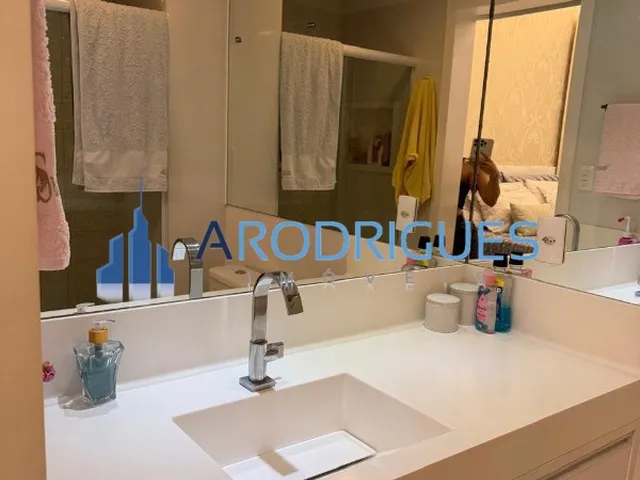 Imagem 2: Apartamento de Alto Padrão à Venda em Caminho das Árvores, Salvador-BA: 2 quartos, 1