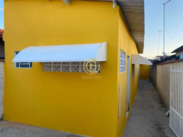 Imagem 5: Casa no Centro de Jacareí com 3 Quartos e Garagem Ampla