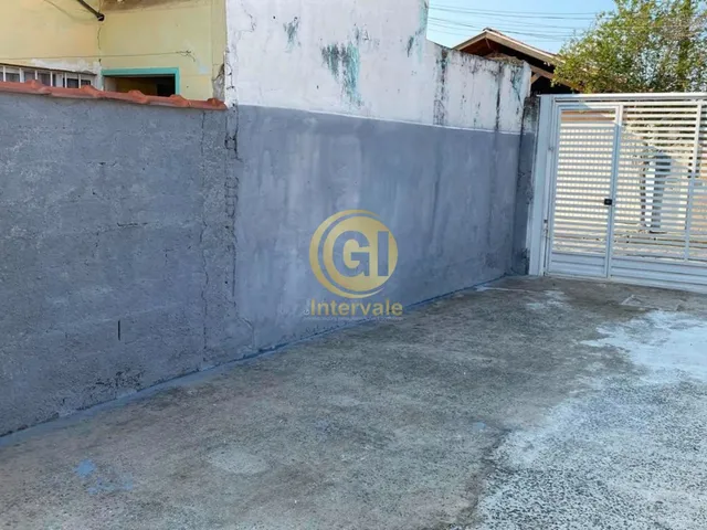 Imagem 13: Casa no Centro de Jacareí com 3 Quartos e Garagem Ampla