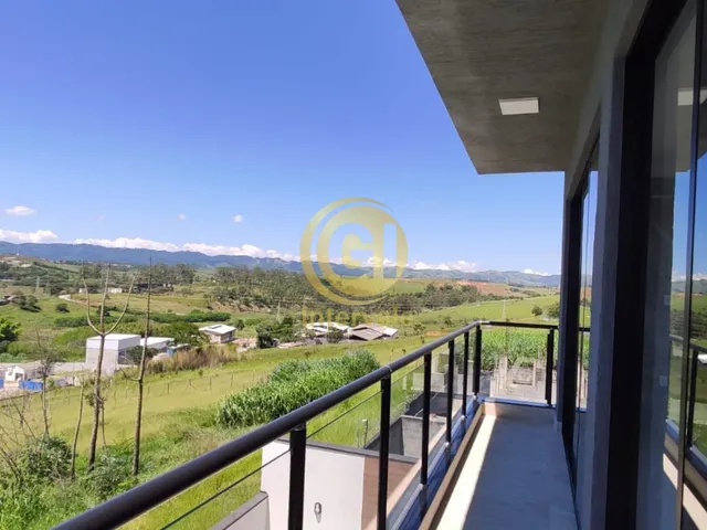 Imagem 13: Luxuosa Casa em Condomínio À Venda em Caçapava Velha - 3 Quartos, 2 Suítes, 4 Banheiros, 4 Vagas - 132M² - Imperdível!