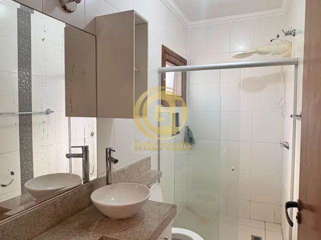 Imagem 12: Casa Residencial com Piscina, 2 Suítes e Ambientes Amplos