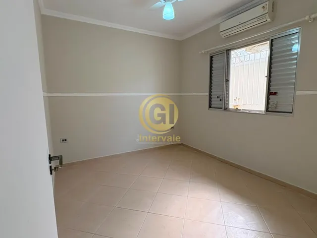 Imagem 16: Casa Térrea à Venda no Centro com 3 Dormitórios, Piscina e Área Gourmet