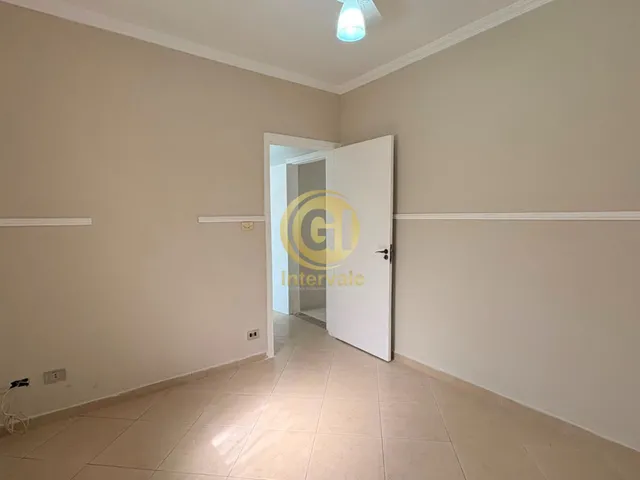 Imagem 7: Casa Térrea à Venda no Centro com 3 Dormitórios, Piscina e Área Gourmet
