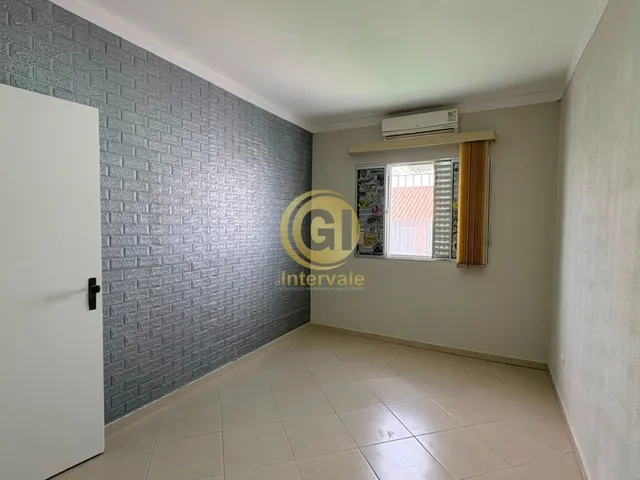 Imagem 5: Casa Térrea à Venda no Centro com 3 Dormitórios, Piscina e Área Gourmet