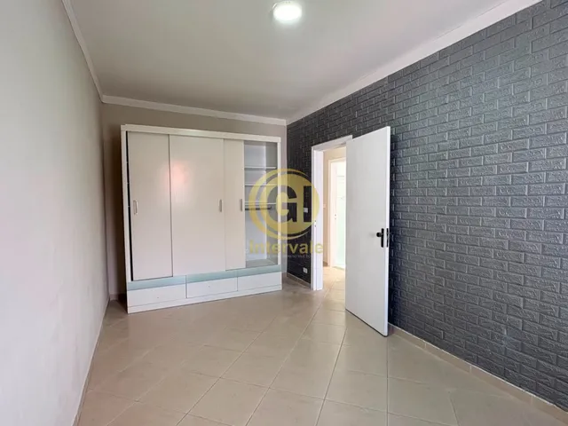 Imagem 4: Casa Térrea à Venda no Centro com 3 Dormitórios, Piscina e Área Gourmet