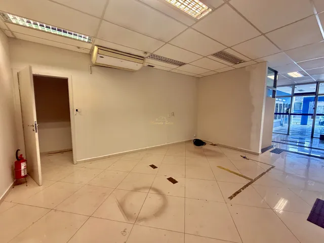 Imagem 9: Imóvel Comercial Estratégico na Avenida Miguel Estefano ? Venda e Locação