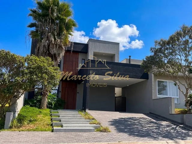 Imagem: A casa em condomínio possui 3 Dormitórios, 3 Suítes, 5