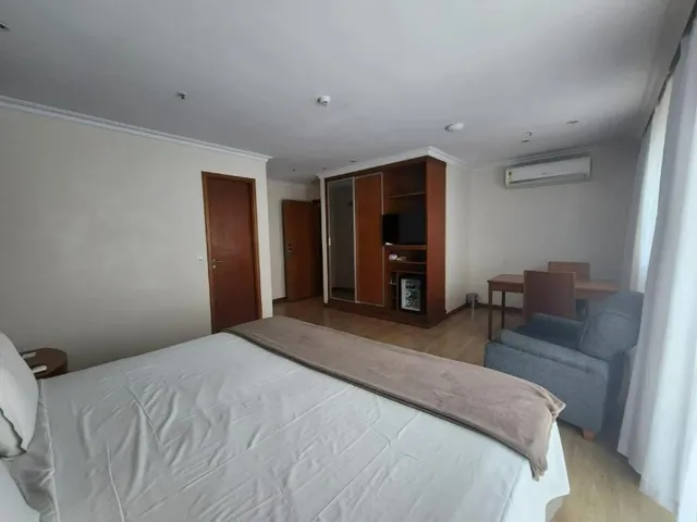 Imagem 4: Flat comercial de luxo na Barra da Tijuca com vista mar! 2 suítes, mobiliado, ótima